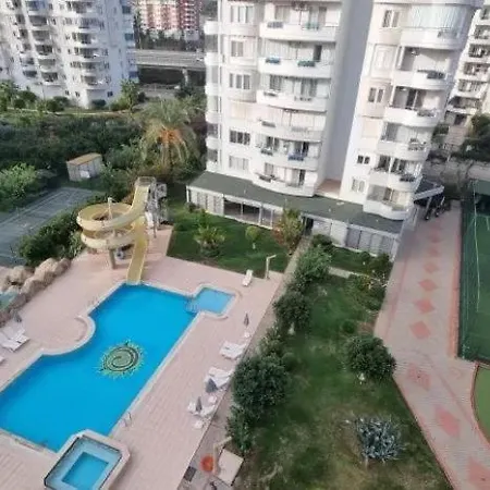 Orange-banana Garden Apartment *